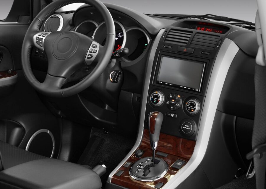 Aksesoris Interior dan Eksterior