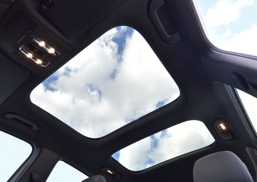Mobil Panoramic Sunroof