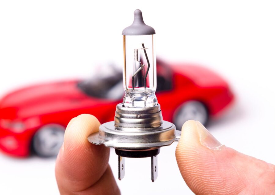 lampu halogen mobil