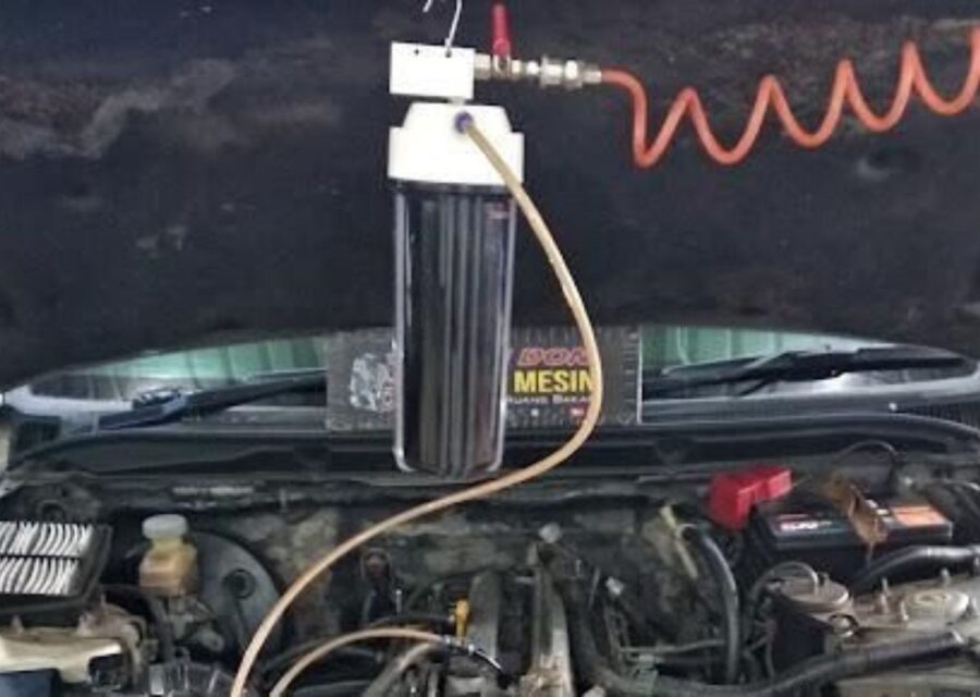 cairan gurah mesin mobil