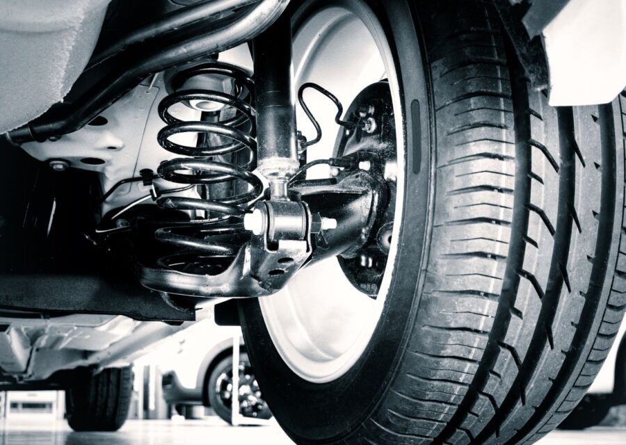 Shock Depan Mobil