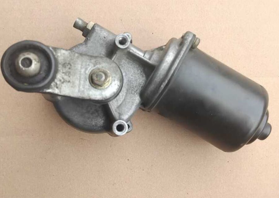 dinamo wiper mobil