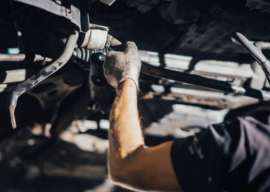 sistem suspensi mobil