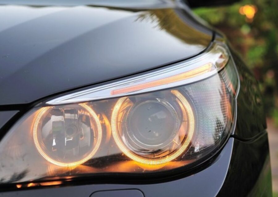 lampu sein mobil berkedip cepat