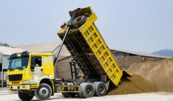 perawatan dump truck